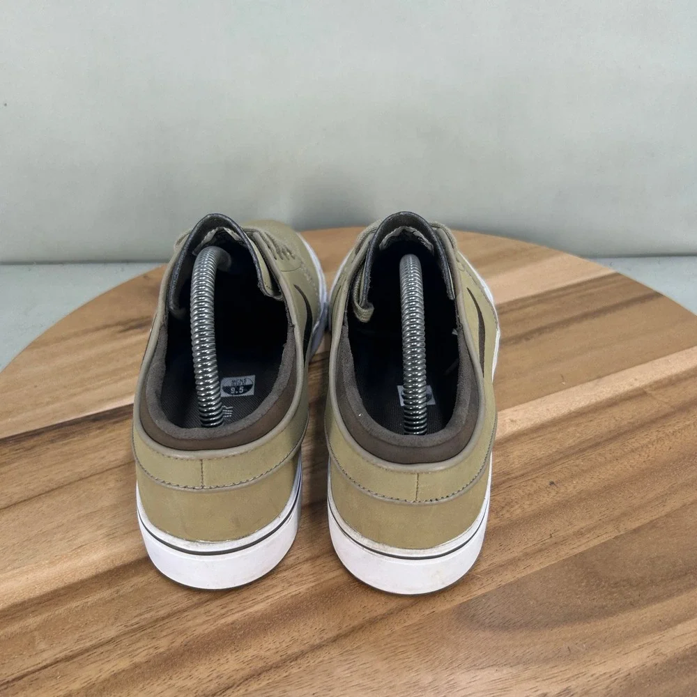 Nike SB Stefan Janoski Low Khaki Brown Skate Shoes 616490-220 Mens Size 9.5